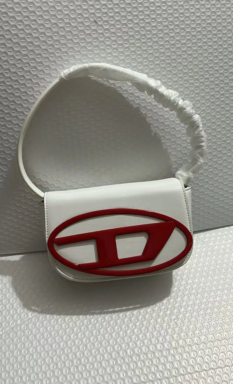 Borsa a Tracolla in Pelle PU Effetto Specchio Argento Lucido con Decorazione Ovale in Rilievo, Tracolla Staccabile, Mini Borsetta Futuristica da Donna