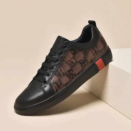 Europe New Shoes for Men Genuine Leather Casual Shoes Cool Black Flat Skateboard Shoes Street Fashion Sneakers