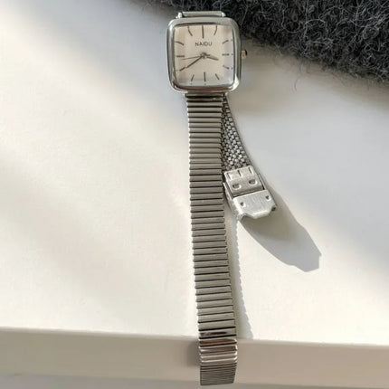 Orologio al quarzo semplice di marca per donna Orologi da donna regalo di lusso retrò Orologi da polso con cinturino in acciaio inossidabile regolabile con quadrante piccolo platinumshop