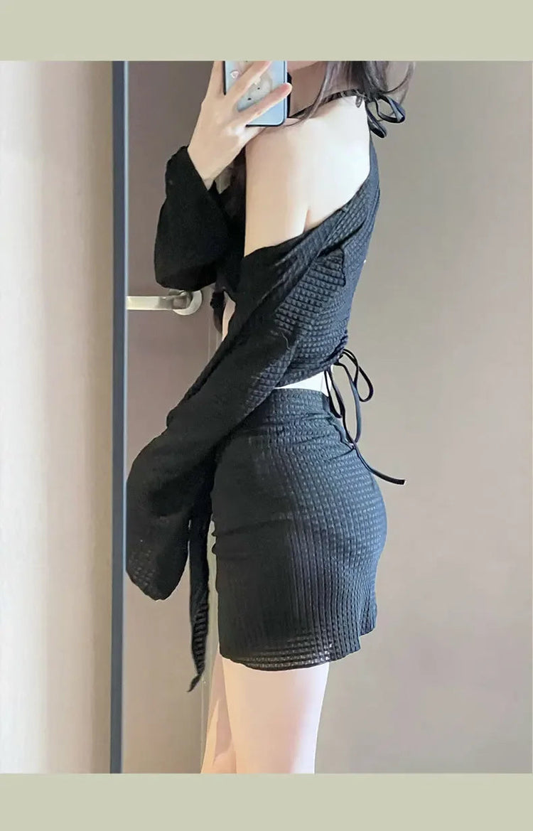 Costume da Bagno Donna 4 Pezzi Stile Coreano Bianco Nero Manica Lunga con Nodo Frontale e Gonna Copricostume 2025 – Perfetto per le Vacanze platinumshop