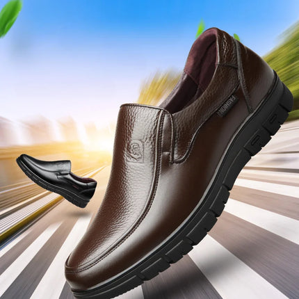 Scarpe estive nuove da uomo in pelle con suola morbida Scarpe basse casual Scarpe da passeggio per esterni Scarpe comode in morbida pelle alla moda Mocassini