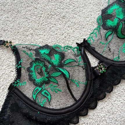 3Pcs Women Elegant Green Floral Embroidered Lace Lingerie Set Underwire Bra Garter Belt T‑back Panty Vintage Intimate Under wear