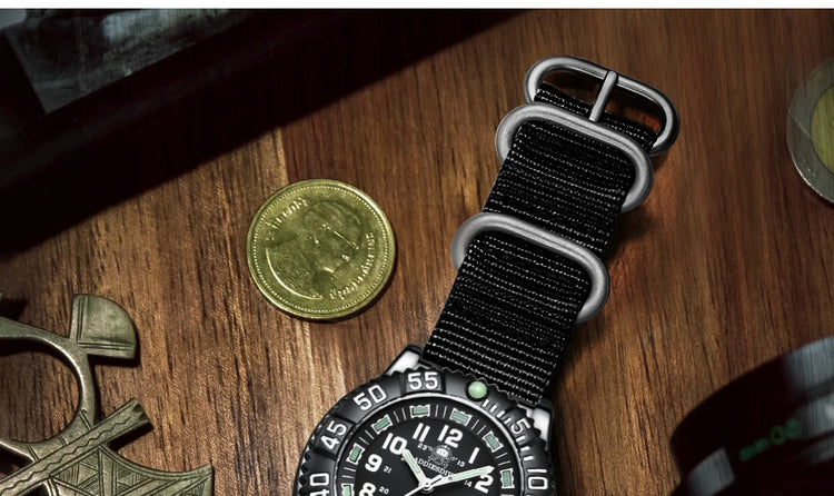 ADDIESDIVE Luxury Men Watch Luminous Dial 50m Water Resistance Date Display Outdoor Casual Men's Quartz Men Watch Nylon Strap