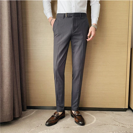 Pantaloni da abito da uomo primavera autunno Moda stile britannico Business Office Pantaloni eleganti da uomo Pantaloni da uomo slim fit a righe di alta qualità