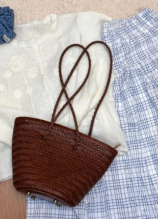 Borsa a secchiello intrecciata a mano 2026 in vera pelle, borsa a tracolla vintage da donna per uso quotidiano, pendolarismo e vacanze