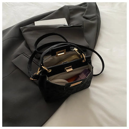 Elegante Mini Borsa a Tracolla con Manico Superiore, Chiusura Dorata, Versatile Borsa in Finta Pelle Scamosciata e Pelle per Uso Quotidiano Femminile