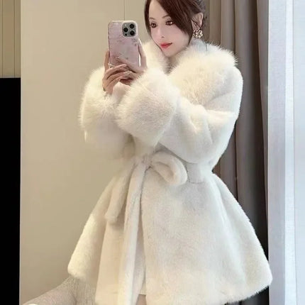 Luxury Brand Chic Faux Fur Coats Fur Collar Oversized with Belt Women Fur Jackets Winter Long Sleeve Outerwear Soft Coats New