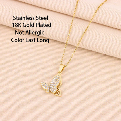 Collana con ciondolo a farfalla di lusso con luce di nuovo temperamento per le donne gioielli da sposa da donna con catena a collo in acciaio inossidabile femminile carino