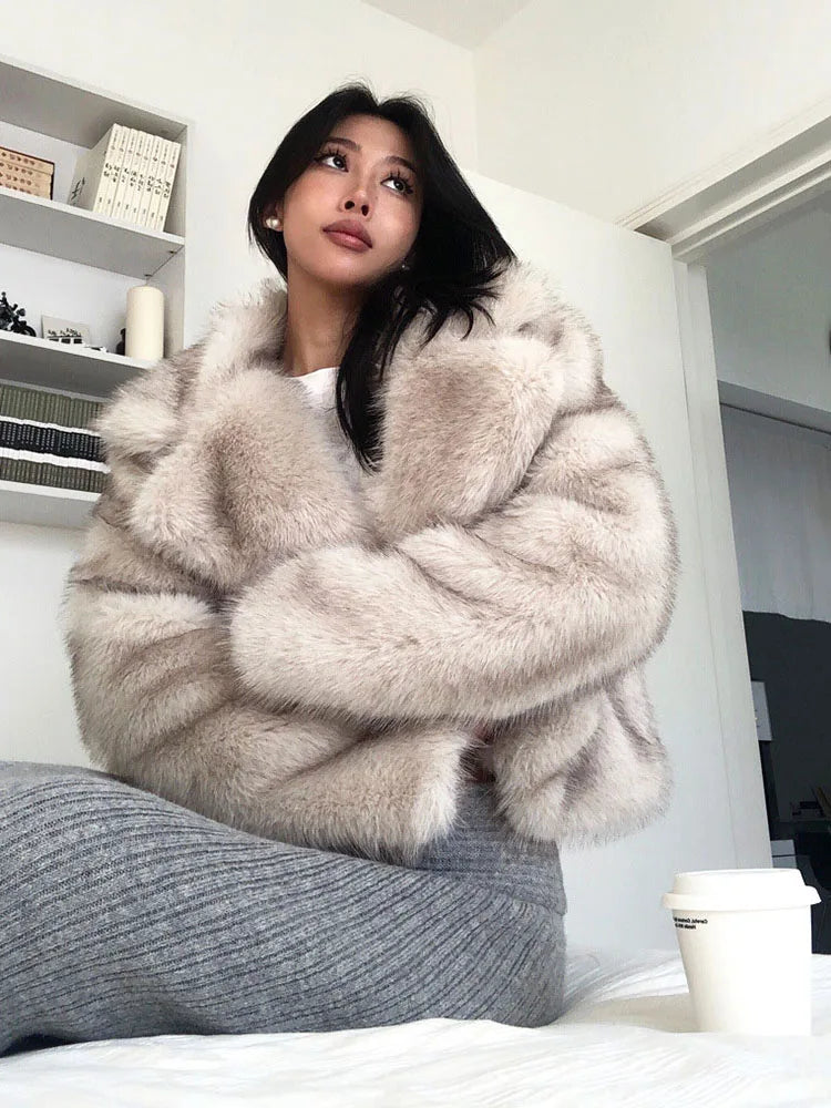 ZADORIN Luxury Designer Gradient Faux Fur Coat Women Jacket Fashion Lapel Cropped Fluffy Coat Winter Clothes Women Outerwears