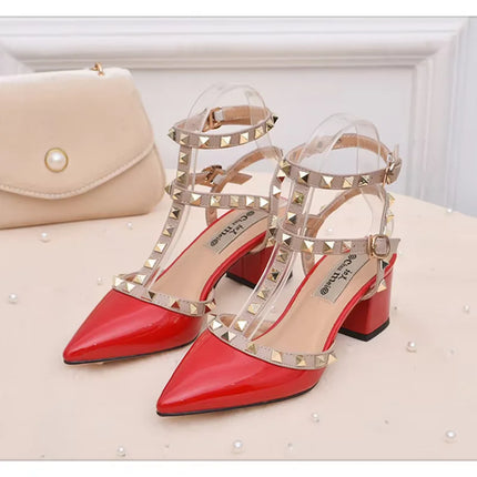 Scarpe singole con borchie in pelle verniciata da donna 2 fibbie décolleté lucide con cinturino a T 5.5cm punta a punta fatta a mano sandali taglie forti larghi 48