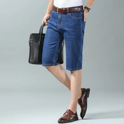 Pantaloncini di jeans da uomo nuovi estivi Moda colore chiaro Casual allentato multi-tasca pantaloni dritti da cinque minuti pantaloncini elastici al ginocchio