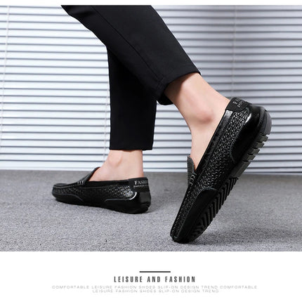 Mocassini da Uomo Estivi 2026 in Vera Pelle di Lusso, Scarpe Casual Traspiranti con Intaglio, Slip-on da Guida
