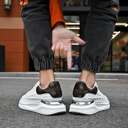 Leather Shoes Men's Skateboard Cricket for Men Sports Running Sneakers Male Luxury Designer Flats Platform