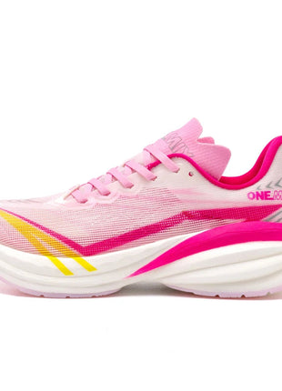 ONEMIX YUE SHUANG Scarpe da corsa estive da uomo Design leggero Asciugatura rapida Maratona Supporto per l'assorbimento degli urti Sneakers da uomo PlatiNum