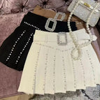WHITE / M