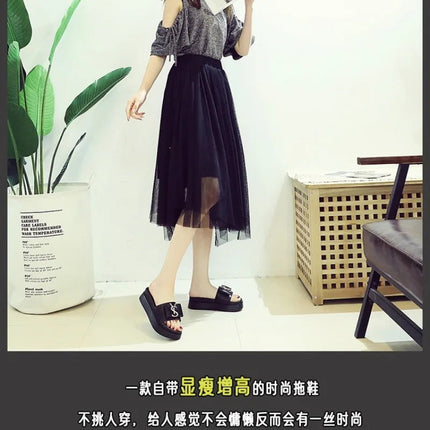 2025 Summer New Women's Fashion Letter Designer Sandals Casual Thick Bottom Round Toe Leather Beach Shoes Женские Сандалии PlatiNum