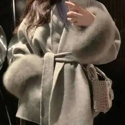 UCXQ Elegant OL Office Lady Overcoats Fur Patchwork Long Sleeve Woolen Coat Beautiful Women's Clothing Jacket Autumn 2025 Winter