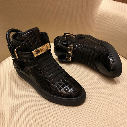 Men Red Crocodile Pattern High Top Sneakers Glossy Patent Leather Metal Buckle Lace-up Casual Shoes Streetwear Male Footwear