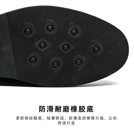 Scarpe casual in pelle da uomo Ciabatte nere di lusso Appartamenti di moda Pantofole da esterno traspiranti estive Mocassini slip on maschili firmati