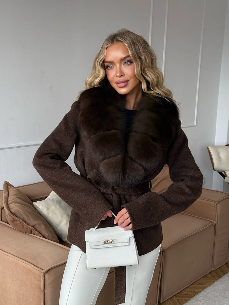 Solid Color Big Fur Collar Tied Woolen Jacket Fashion Waist Cinching Long Sleeved Short Coat 2026 Autumn Street Daily Clothing