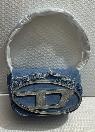 Borsa a Tracolla in Pelle PU Effetto Specchio Argento Lucido con Decorazione Ovale in Rilievo, Tracolla Staccabile, Mini Borsetta Futuristica da Donna