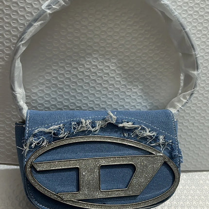 Borsa a Tracolla in Pelle PU Effetto Specchio Argento Lucido con Decorazione Ovale in Rilievo, Tracolla Staccabile, Mini Borsetta Futuristica da Donna