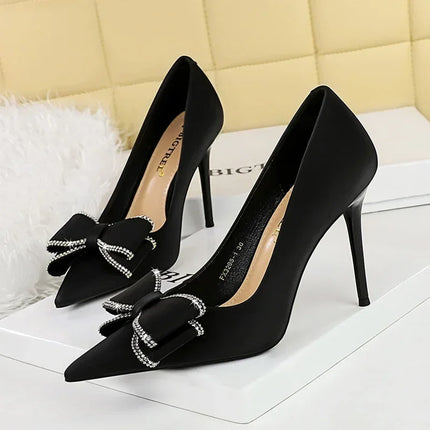 BIGTREE New Fashion Women Dress Shoes 10cm tacchi alti Shallow Toe Crystal Butterfly Knots Lady Red Silk Shoes taglia 34-40