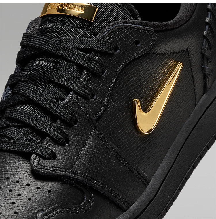 Scarpe da ginnastica basse durevoli Nike Authentic Air Jordan 1 da donna FN5032-007 platinumshop