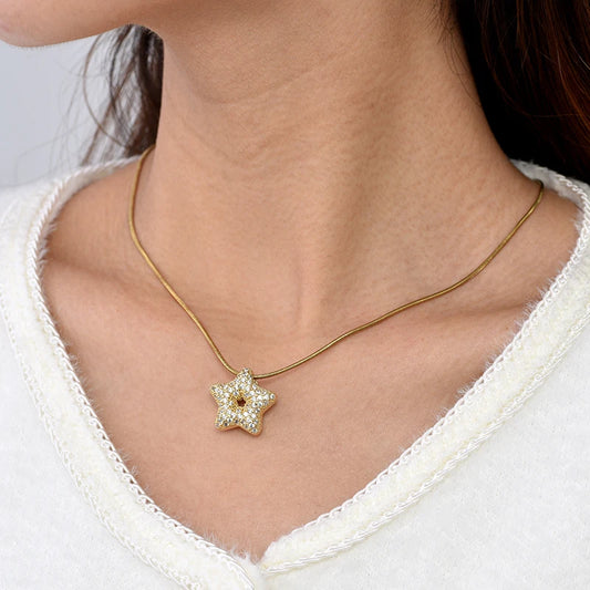 Collana con ciondolo zircone stella pentagramma di lusso alla moda Collana girocollo con catena rotonda in acciaio inossidabile da donna Gioielli quotidiani femminili