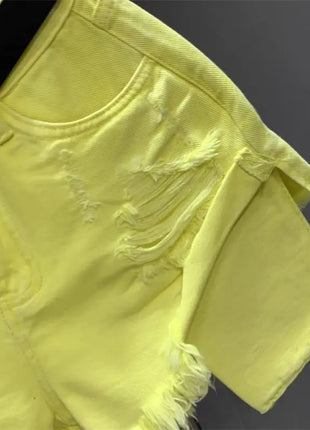 Nuovo stile di pantaloncini di jeans strappati con tasche lavate sfilacciate e piedi larghi