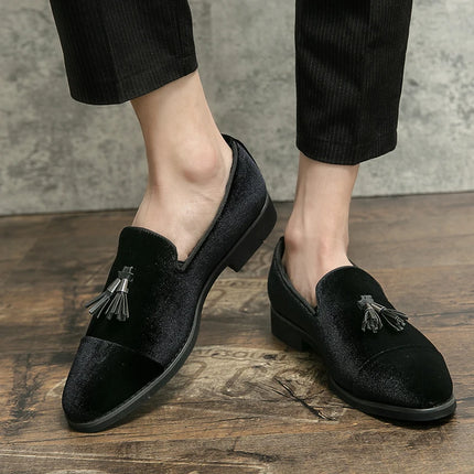 Mocassini verdi in pelle scamosciata di marca di lusso da uomo slip-on nappa scarpe da sposa in morbida pelle appartamenti scarpe da uomo scarpe casual scarpe in pelle nabuk