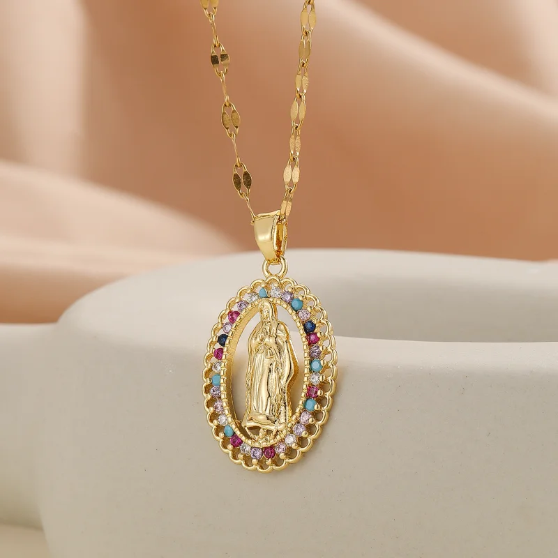 Gioielli religiosi di vendita caldi di Natale in rame con micro zirconi intarsiati Collana con ciondolo Vergine Maria per credenti maschili e femminili