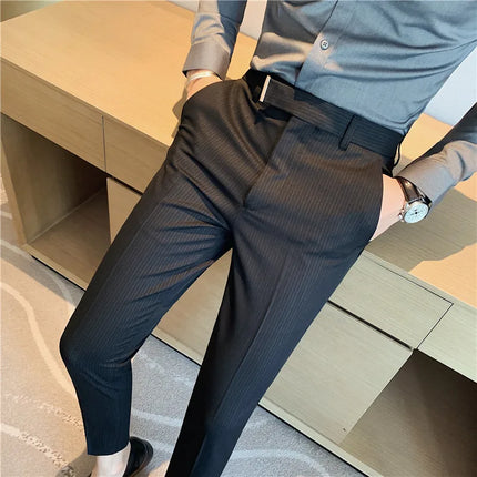 Pantaloni da abito da uomo primavera autunno Moda stile britannico Business Office Pantaloni eleganti da uomo Pantaloni da uomo slim fit a righe di alta qualità