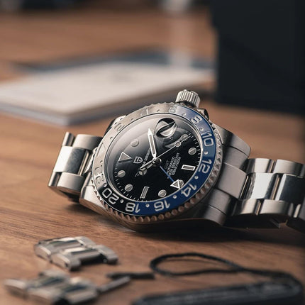 PAGANI DESIGN 2026 Nuovo Orologio Meccanico di Lusso da Uomo Batman 40MM GMT con Bracciale Jubilee, Vetro Zaffiro, Acciaio Inossidabile, Impermeabile, Automatico