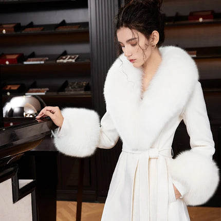 Luxury 2025 Real Fox Fur Collar And Cuffs Set for Women Winter Neck Warmer Fashion Scarf ShawlS Wrap Combo Large Size Furry Fur