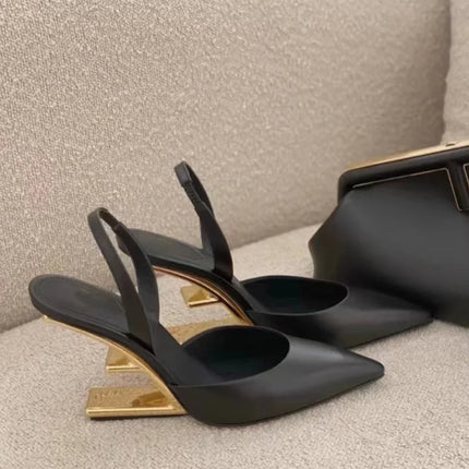 Estate Tacchi strani Scarpe da donna Design tinta unita Scarpe da donna con cinturini posteriori da viaggio Punta a punta Moda Zapatos Para Mujere