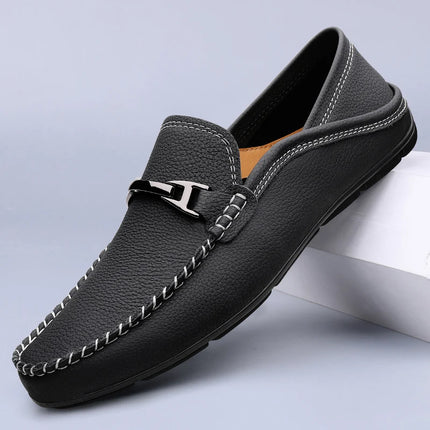 Mocassini in vera pelle Moda uomo Design Mocassino Slip on Soft Flats All-match Scarpe casual Calzature da barca fatte a mano per uomo adulto