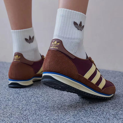 Scarpe casual basse basse da donna originali Adidas IE3425