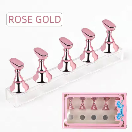 Magnetic Crystal False Nail Tip Practice Holder Stand 5Pcs Reusable Nail Art Display Base For Professional Salon DIY Manicure Accessory