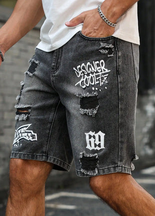 Pantaloncini effetto consumato da uomo all'ingrosso, jeans alla moda, stile casual estivo, vita media, colore chiaro, tessuto