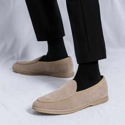 Mocassini da uomo in pelle scamosciata di alta qualità autunnali Scarpe casual piatte semplici Scarpe da sposa per feste Mocasin da esterno in pelle nabuk di marca di lusso