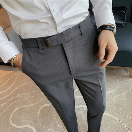 Pantaloni da abito da uomo primavera autunno Moda stile britannico Business Office Pantaloni eleganti da uomo Pantaloni da uomo slim fit a righe di alta qualità