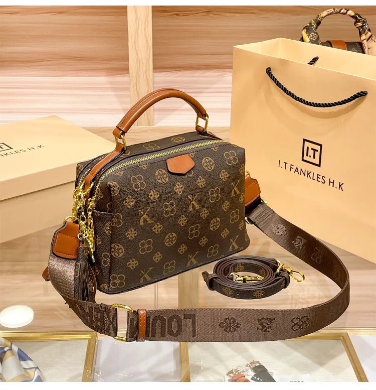 Women's handbag 2025 new autumn and winter designer shoulder crossbody bag, fashionable and high-end pillow bag PlatiNum