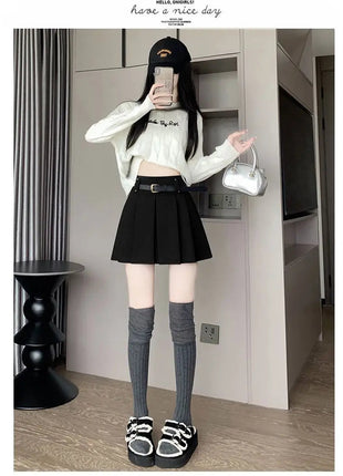 Autumn and Winter 2025 New High-waisted A-line Skirt College Style Sweet Versatile Woolen Pleated Skirt PlatiNum