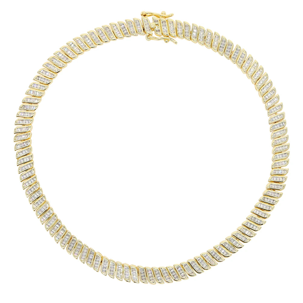 2025 Nuova collana a catena serpente unisex color oro a spina di pesce con perline catena a maglie pavimentata 5A CZ girocollo a forma di luna per gioielli da donna