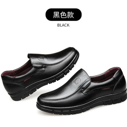 Scarpe estive nuove da uomo in pelle con suola morbida Scarpe basse casual Scarpe da passeggio per esterni Scarpe comode in morbida pelle alla moda Mocassini