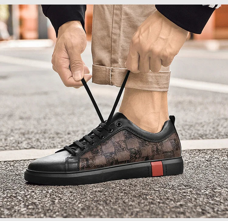Europe New Shoes for Men Genuine Leather Casual Shoes Cool Black Flat Skateboard Shoes Street Fashion Sneakers
