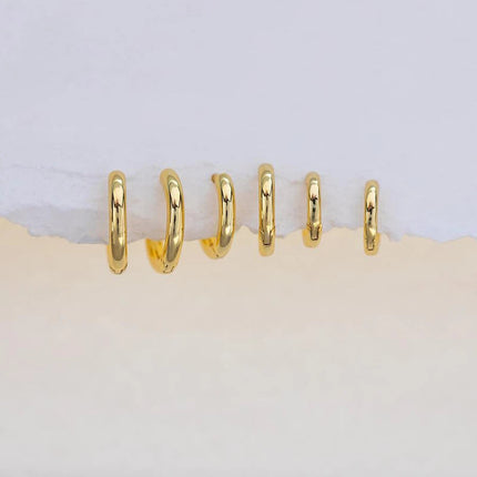 2 pezzi piccoli orecchini a cerchio piccoli Huggie in acciaio inossidabile per le donne cerchio rotondo punk unisex orecchini rock gioielli penetranti della cartilagine PlatiNum