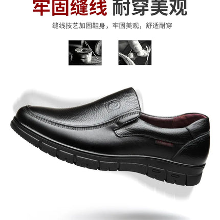 Scarpe estive nuove da uomo in pelle con suola morbida Scarpe basse casual Scarpe da passeggio per esterni Scarpe comode in morbida pelle alla moda Mocassini