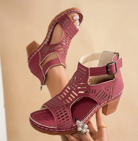 Sandali da Donna 2026 Nuovi Sandali con Tacco Spesso Estivi Traspiranti Scavati Sandali da Donna con Tacco Alto Retrò Stile Romano